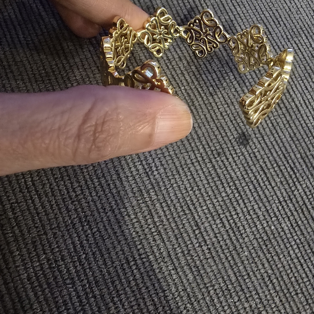 Loewe Gold Bracelet - Picture 10 of 16